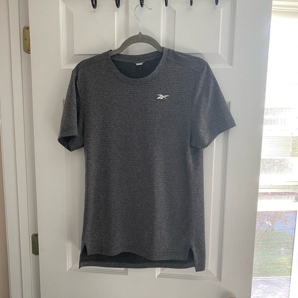 Reebok Workout Shirt - Small - Grey